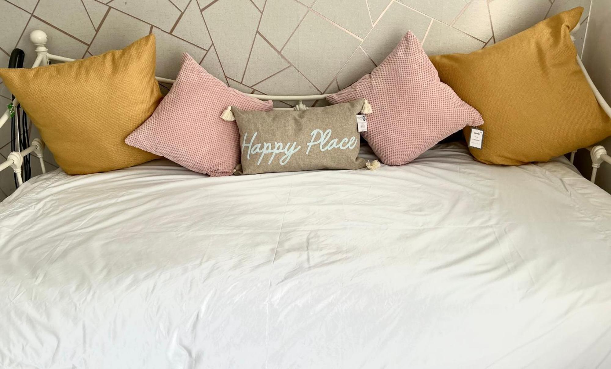 Happy Place With Kitchenette- Female Only Londres Exterior foto